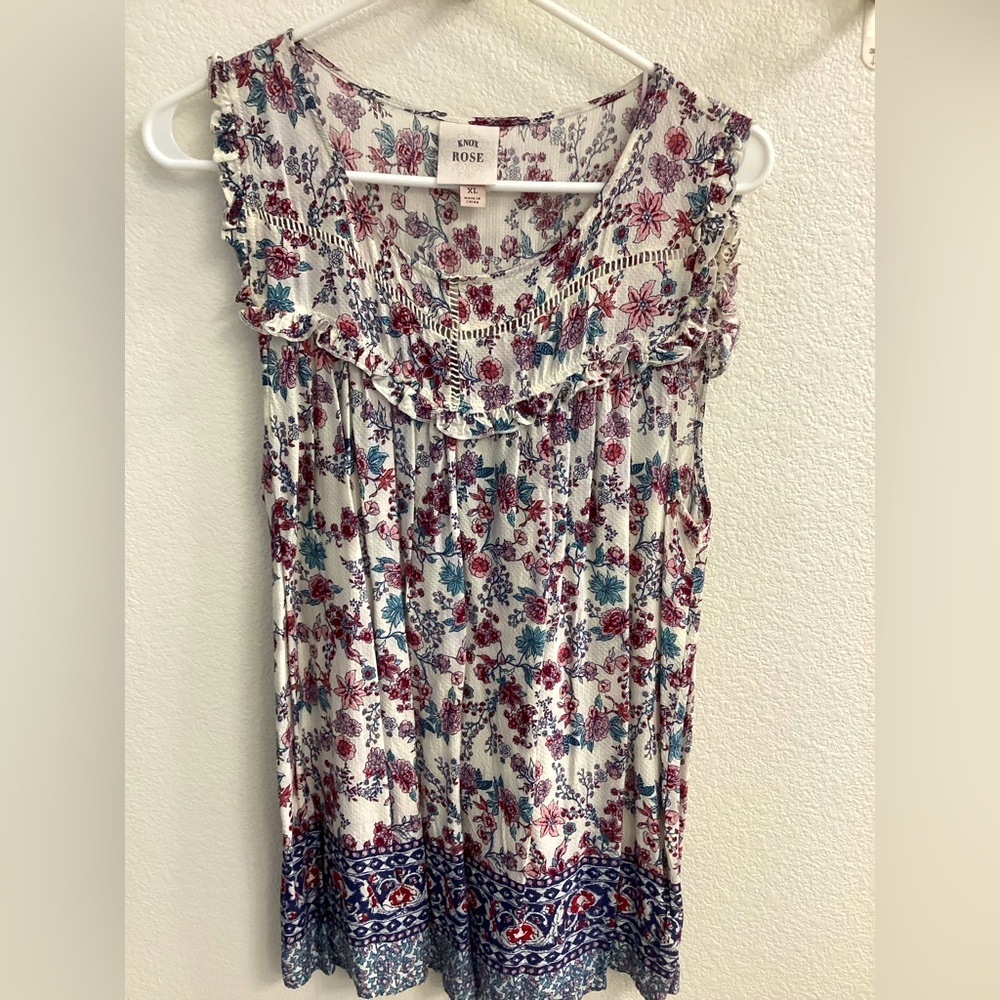 Knox Rose White Floral Ruffle Sleeveless Blouse